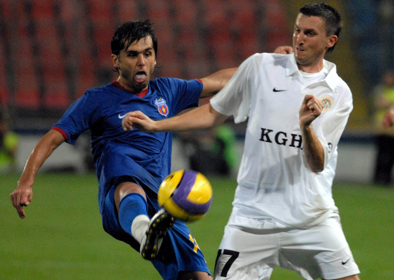 Fotbaliștii de la FCSB, în sezonul 2007 - 2008 / Foto: Sport Pictures