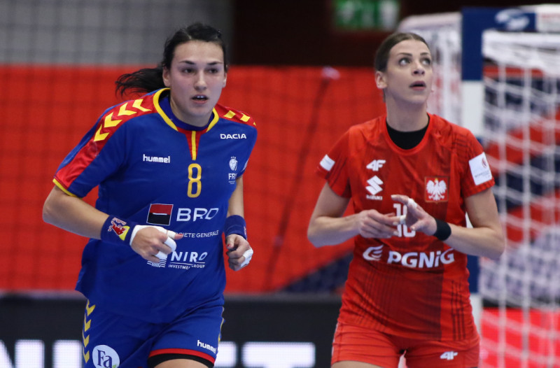 Cristina Neagu, în meciul România - Polonia / Foto: Sport Pictures