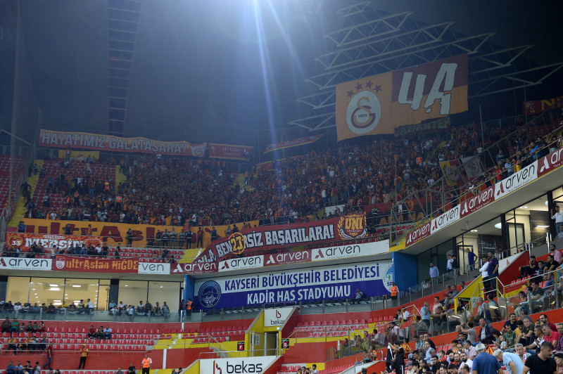 2019-2020 Turkish Super League football match between Kayserispor and Galatasaray