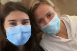 Sorana Cîrstea și Angelique Kerber, în avionul cu care au călătorit la Melbourne / Foto: Instagram@soranacirstea
