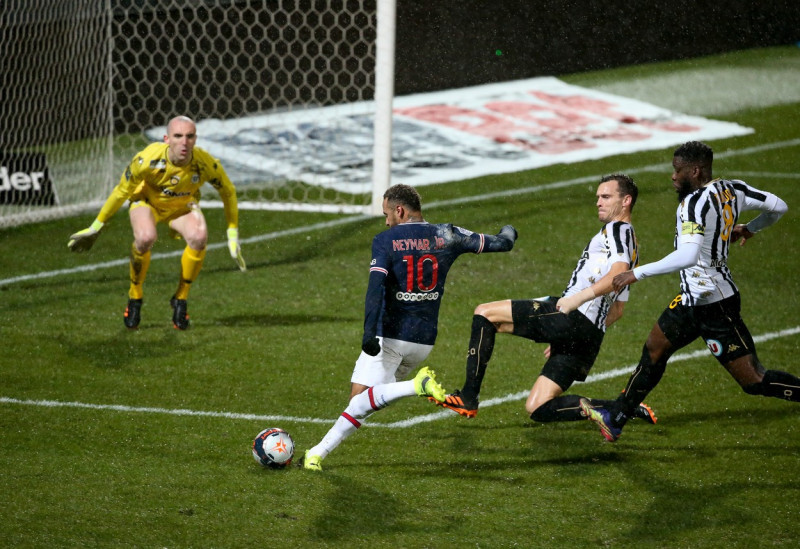 angers-psg4