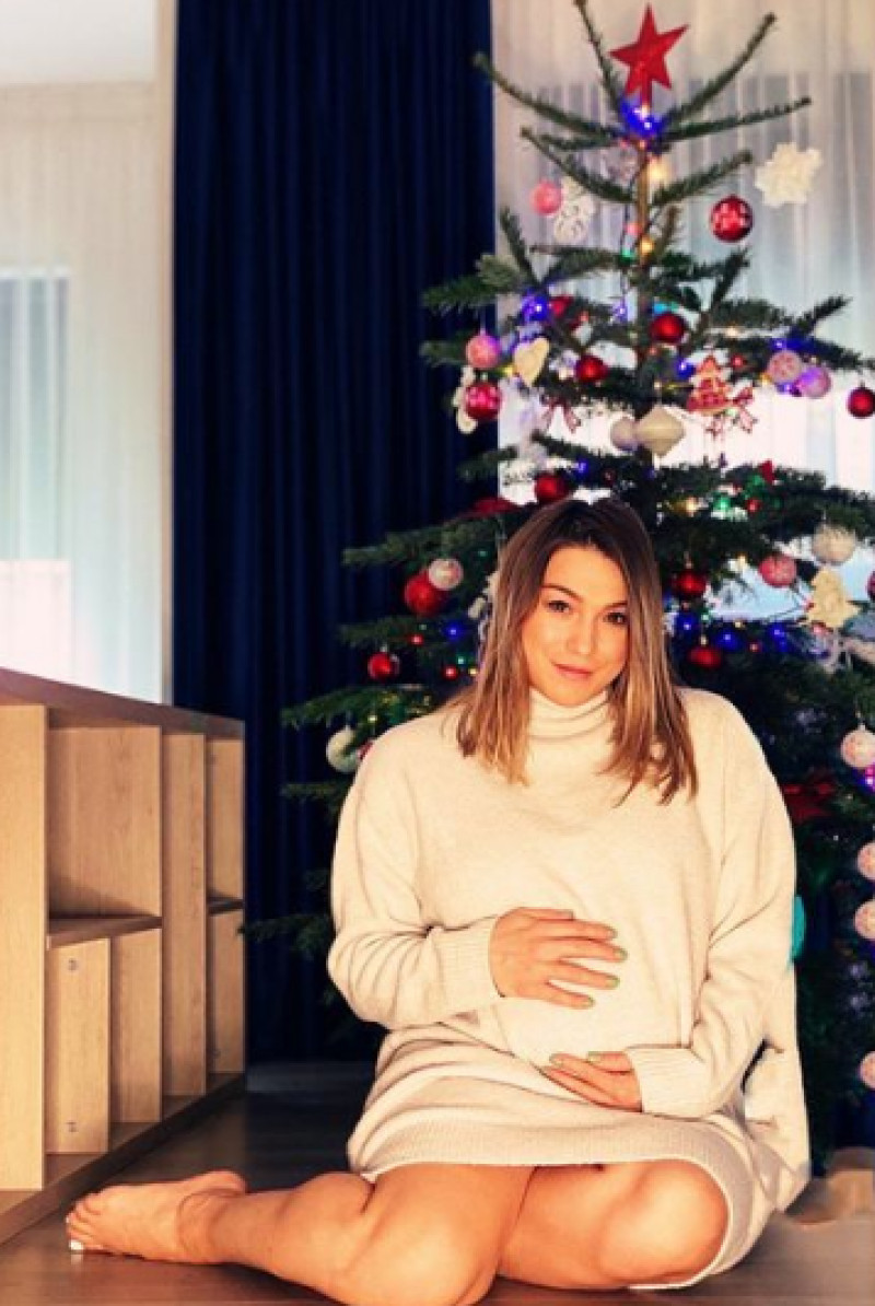 GALERIE FOTO Ce mai face Monica Roșu, la 17 ani după ce sa retras din