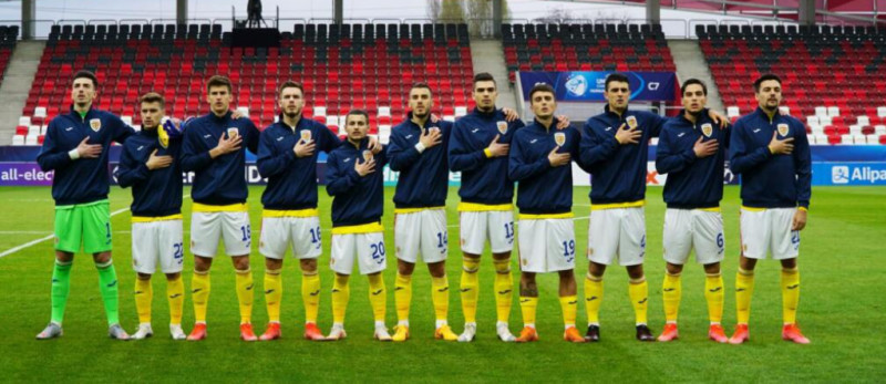 Fotbaliștii naționalei de tineret a României, înaintea meciului cu Germania / Foto: FRF.ro