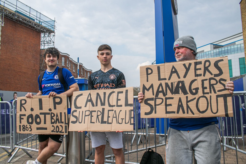 Chelsea fans protest against European Super League - 20 Apr 2021