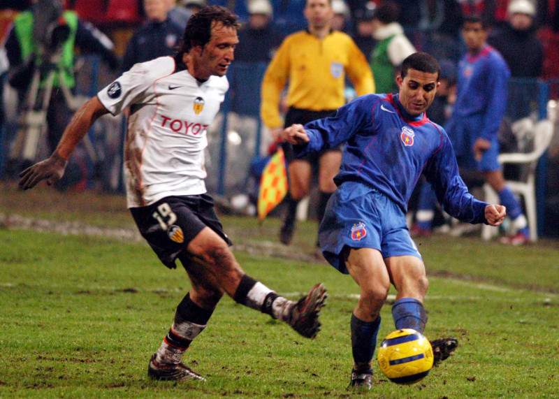 FOTBAL:STEAUA BUCURESTI-CF VALENCIA 2-0,CUPA UEFA (24.02.2005)