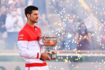Novak Djokovic, după finala de la Roland Garros, câștigată în fața lui Stefanos Tsitsipas / Foto: Getty Images
