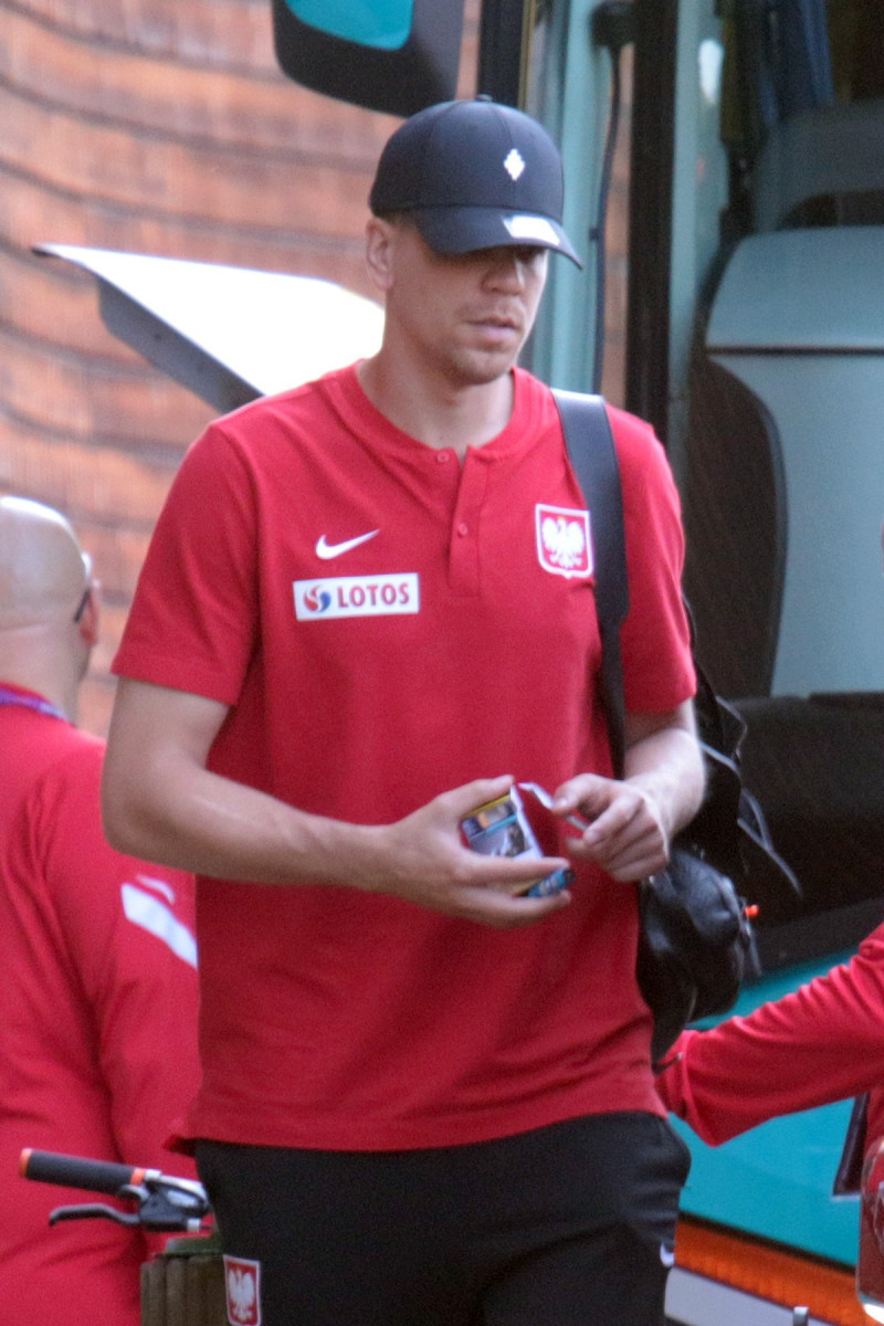EXCLUSIVE: Wojciech Szczesny With A Cigarette Leaves The Hotel In Sopot, Poland