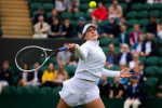 Bianca Andreescu, în meciul cu Alize Cornet de la Wimbledon / Foto: Profimedia
