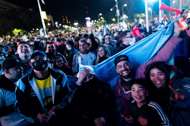 Argentines Celebrate A Football Title After 28 Years