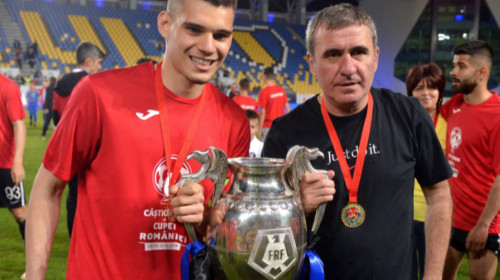 "O povară pentru el". Fostul antrenor al lui Ianis Hagi a găsit marea problemă a fotbalistului