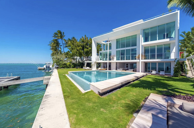 Leo Messi Is Renting This $ 200,000 Dollar a Month Vacation Home