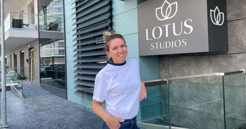 Simona Halep, la hotelul din Mamaia pe care îl deține / Foto: Facebook@LOTUStudios