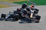 Accident la Monza, în care au fost implicați Lewis Hamilton și Max Verstappen / Foto: Getty Images