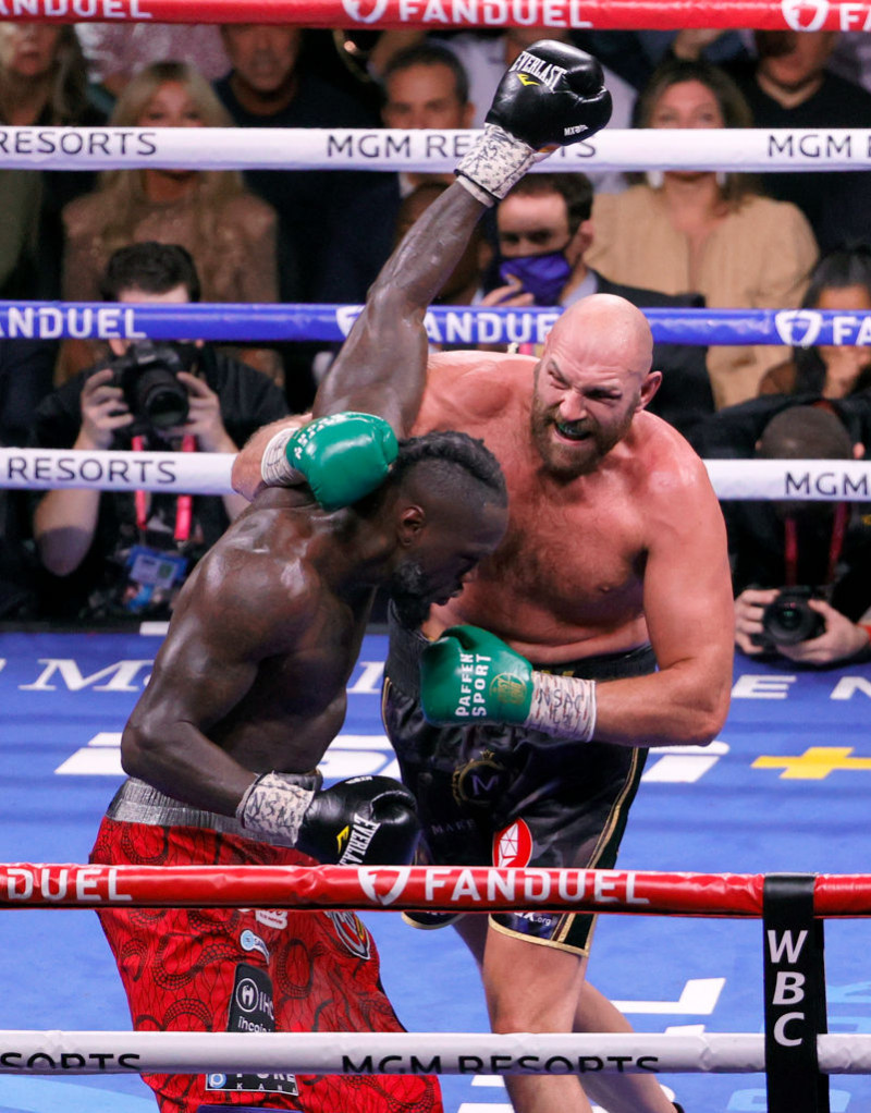 Tyson Fury v Deontay Wilder