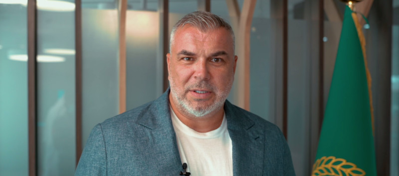 Cosmin Olăroiu și-a recuperat ceasul / Foto: Dubai Police