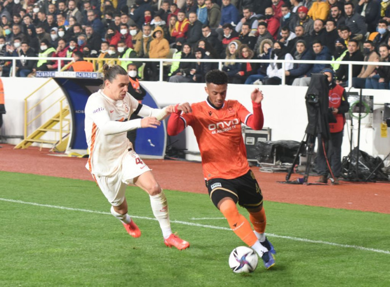 Oznur Kablo Yeni Malatyaspor v Galatasaray - Turkish Super Lig
