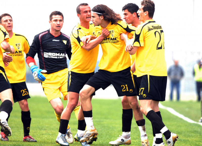 0.FOTBAL:CS OTOPENI-FC BRASOV 2-2,LIGA 2 (23.03.2008)