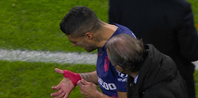 Luis Suarez, în lacrimi după schimbarea din meciul cu FC Porto / Foto: Captură Digi Sport