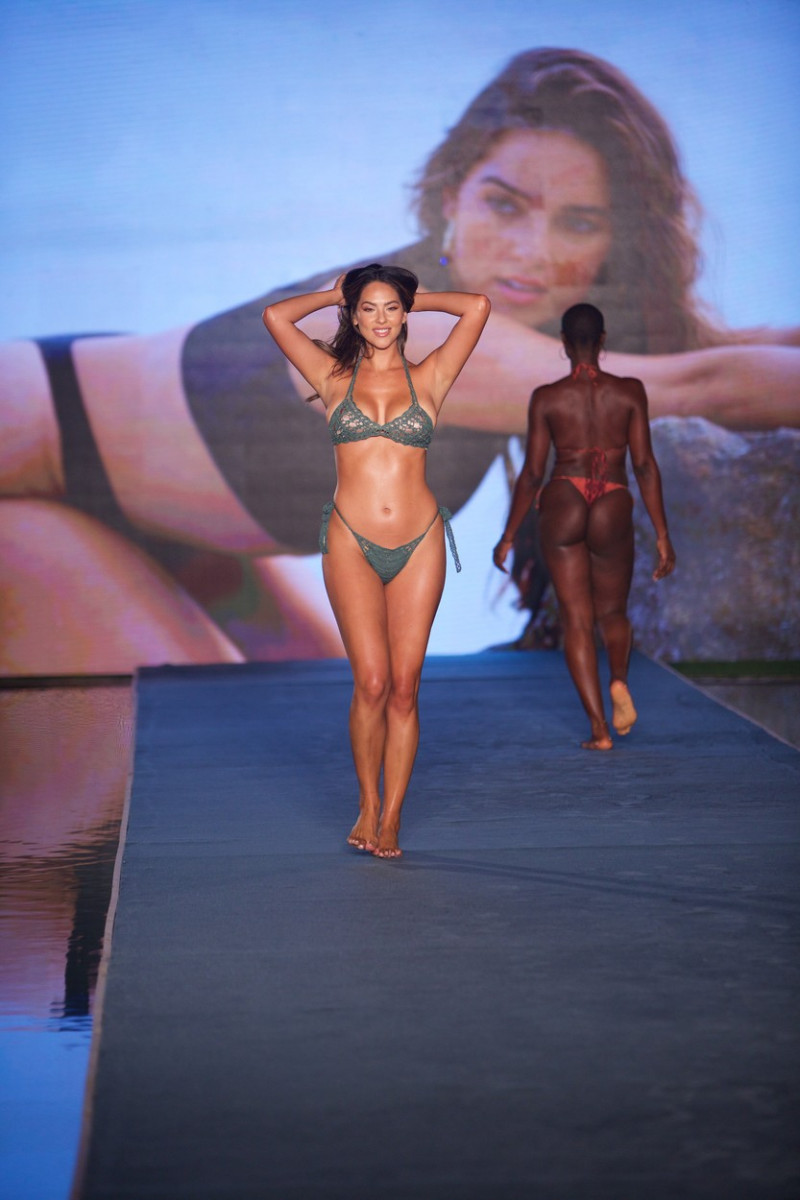 2021 Sports Illustrated Swimsuit Runway Show