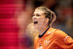 Bergen 20211125.Dutch goalkeeper Tess Wester during the match between Norway and the Netherlands in a four-nation handball tournament in Aasane Arena.Photo: Beate Oma Dahle / NTB