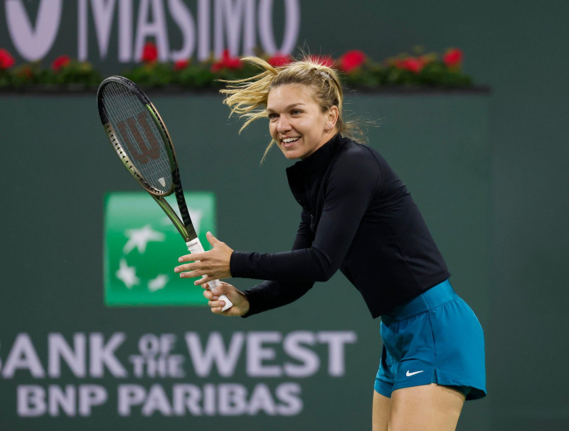 Indian Wells, California. US, March 08, 2022 Simona Halep of Romania in action during the Eisenhower Cup of the 2022 BNP Paribas Open at Indian Wells Tennis Garden in Indian Wells, California. Mandatory Photo Credit : Charles Baus/CSM.