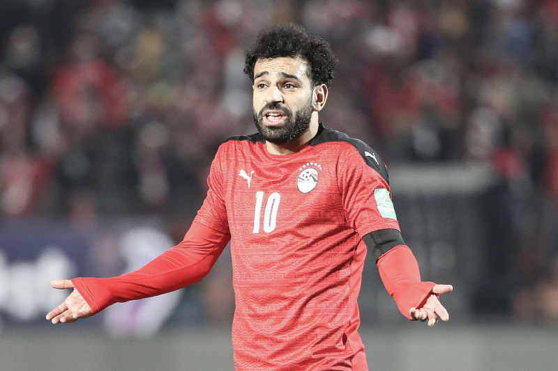 Cairo, Egypt. 25th Mar, 2022. Egypt's Mohamed Salah in action during the 2022 FIFA World Cup qualification (CAF) third round 1st leg soccer match between Egypt and Senegal at Cairo Stadium. Credit: Omar Zoheiry/dpa/Alamy Live News