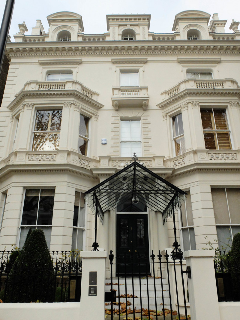 23 Holland Park Near Notting Hill In London Where David And Victoria Beckham Have Bought As Their New Family Home.
