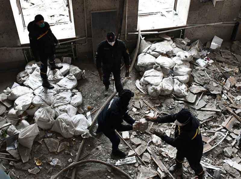 Mykolaiv's regional state administration building hit by shelling, Ukraine - 30 Mar 2022