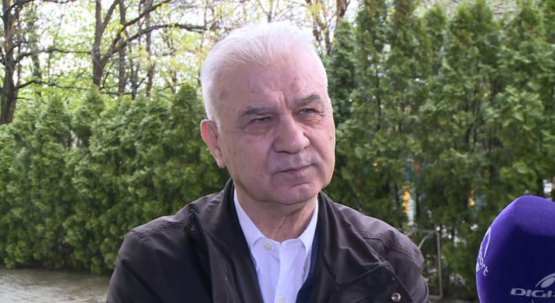 GALERIE FOTO Anghel Iordănescu împlinește 73 de ani. Edi Iordănescu a
