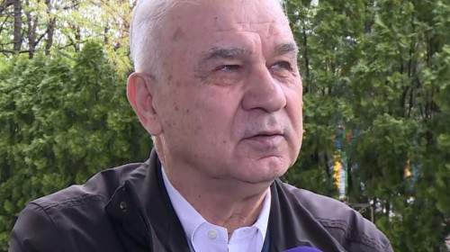 Ce a spus Anghel Iordănescu, după ce fiul său a amânat să semneze prelungirea: ”Situația e complet diferită”