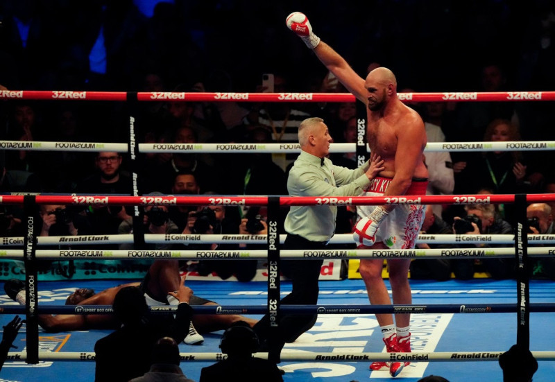 Tyson Fury v Dillian Whyte, WBC Heavyweight Championship + Undercard, Boxing, Wembley Stadium, London, UK - 23 Apr 2022