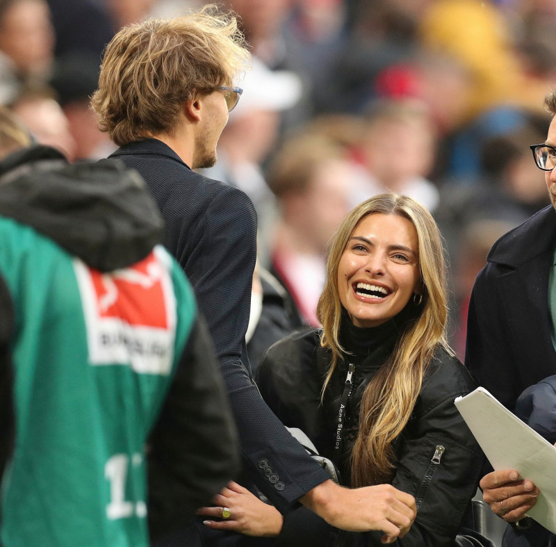 Alexander Zverev a fost preyent la sărbătoarea de titlu a lui Bayern Munchen, alături de iubita sa, Sophia Thomalla (1)
