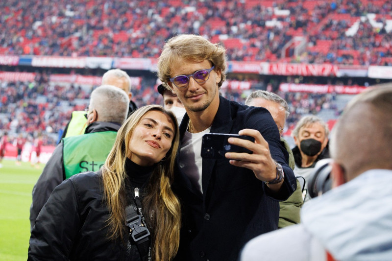 Alexander Zverev a fost preyent la sărbătoarea de titlu a lui Bayern Munchen, alături de iubita sa, Sophia Thomalla (3)