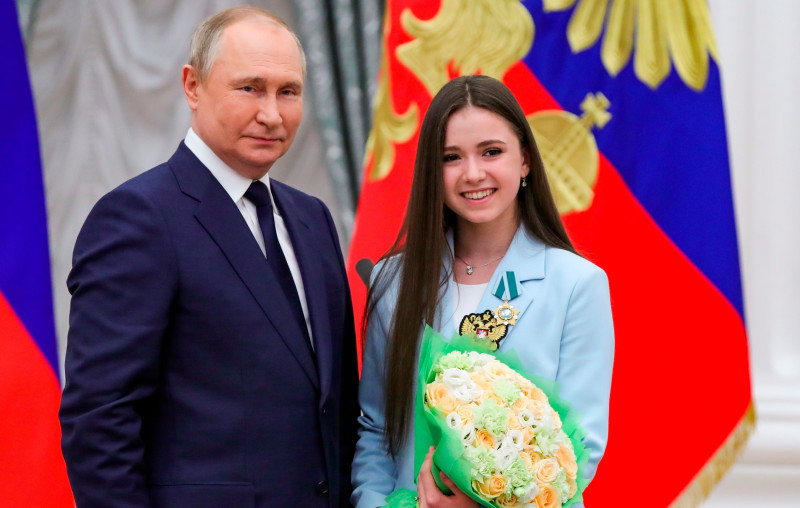 Vladimir Putin i-a decorat pe campionii olimpici ai Rusiei / Foto: Profimedia