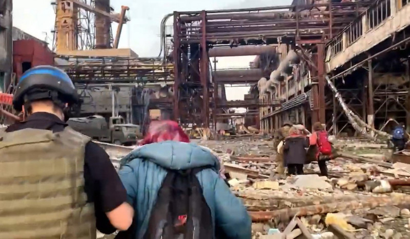 Evacuation Of Civilians From Mariupol`s Azovstal Steelworks