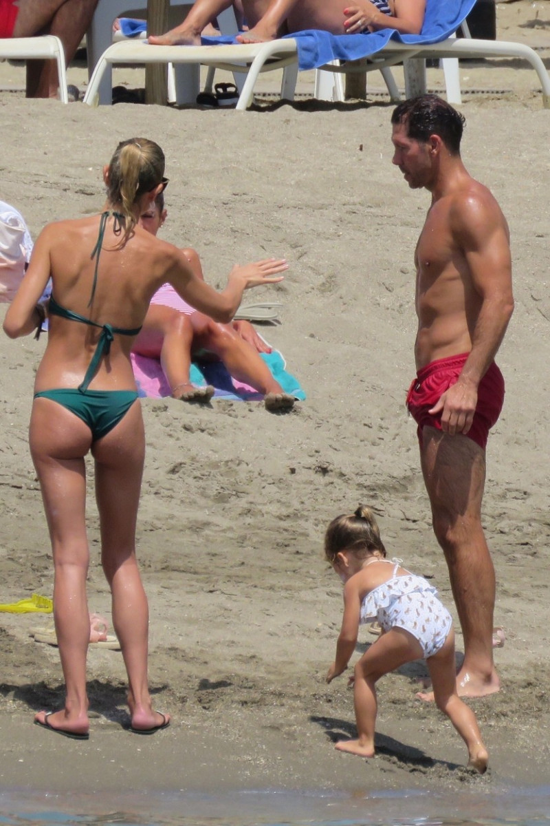 *EXCLUSIVE* Diego Simeone and Carla Pereira on the beach on their family holiday in Marbella