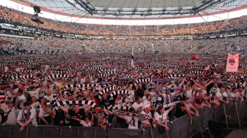 Atmosferă electrizantă la Frankfurt! Peste 50.000 de fani au urmărit finala Europa League pe stadion