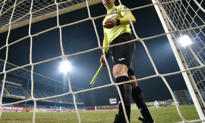 Arbitrul român care va oficia meciuri la Mondialul din Qatar este "polițist de penitenciar"