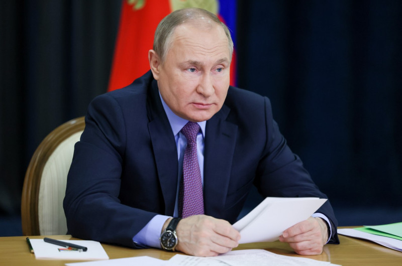 Russia's President Putin holds meeting on transport development issues