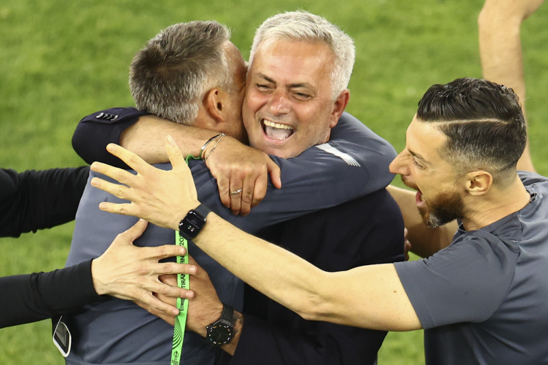 Jose Mourinho, după câștigarea Conference League / Foto: Profimedia