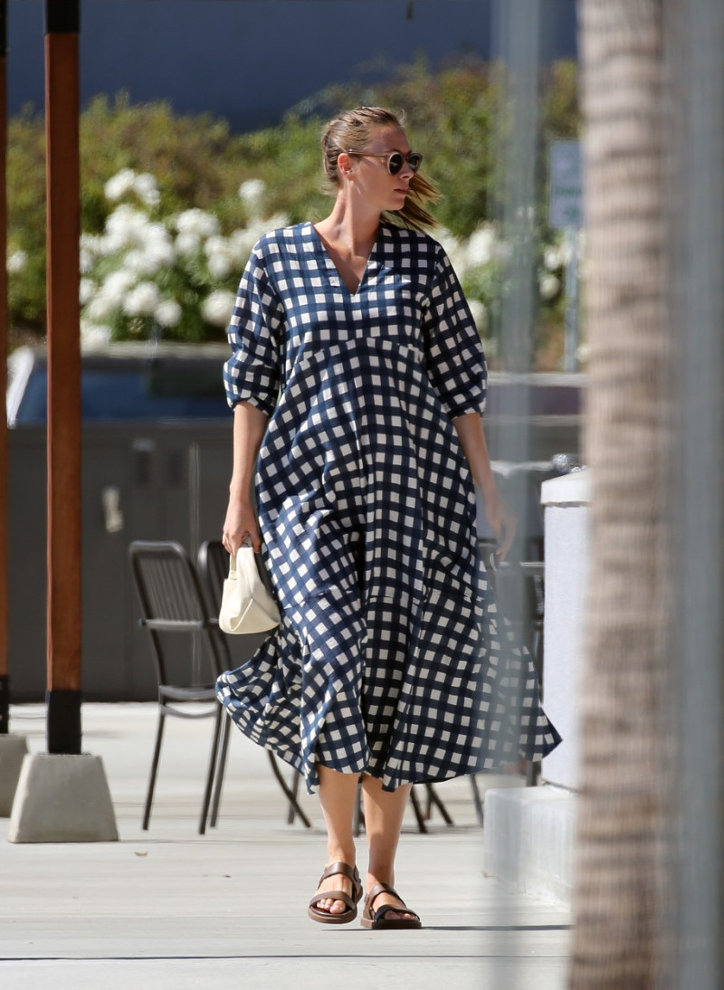 EXCLUSIVE: Maria Sharapova is Spotted For the First Time Since Announcing Her Pregnancy in Los Angeles