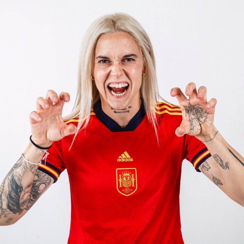 echipament spania fotbal feminin (1)