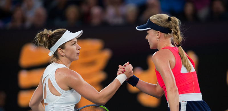 Simona Halep și Harriet Dart, după meciul de la Australian Open 2020 / Foto: Profimedia