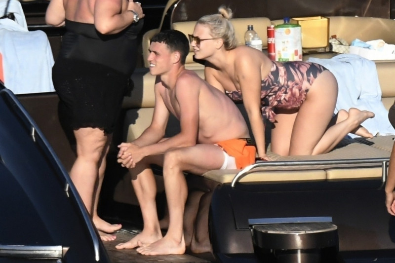 *PREMIUM-EXCLUSIVE* Manchester City footballer Phil Foden enjoys a summer break with his family in Mykonos *MUST CALL FOR PRICING*
