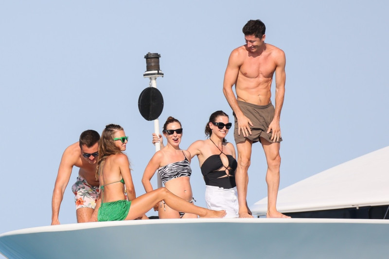 Robert Lewandowski and his wife Anna Lewandowska enjoy a day a boat day in Formentera