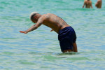 Neymar enjoys a beach day during his Florida holiday