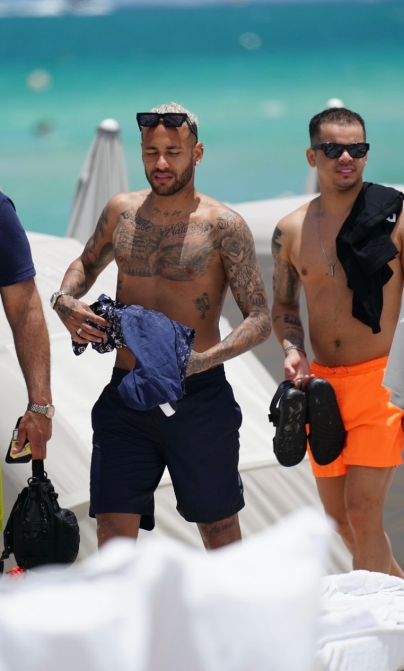 Neymar Jr enjoys a beach day in Miami