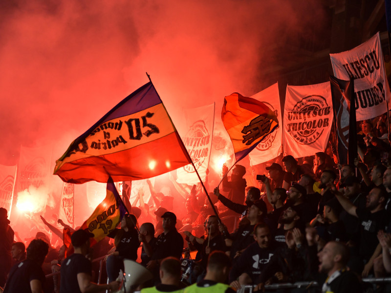 Suporterii României, la meciul cu Muntenegru / Foto: Sport Pictures