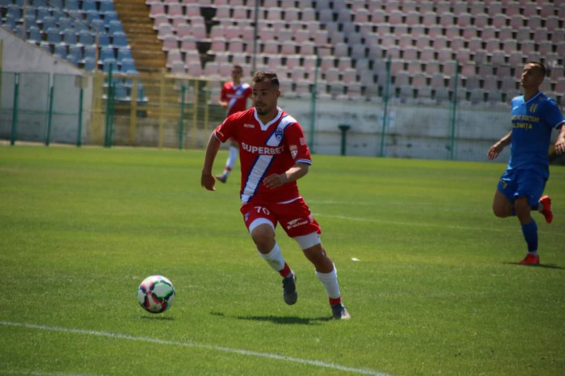 Alin Manea intr-o faza de joc (2)