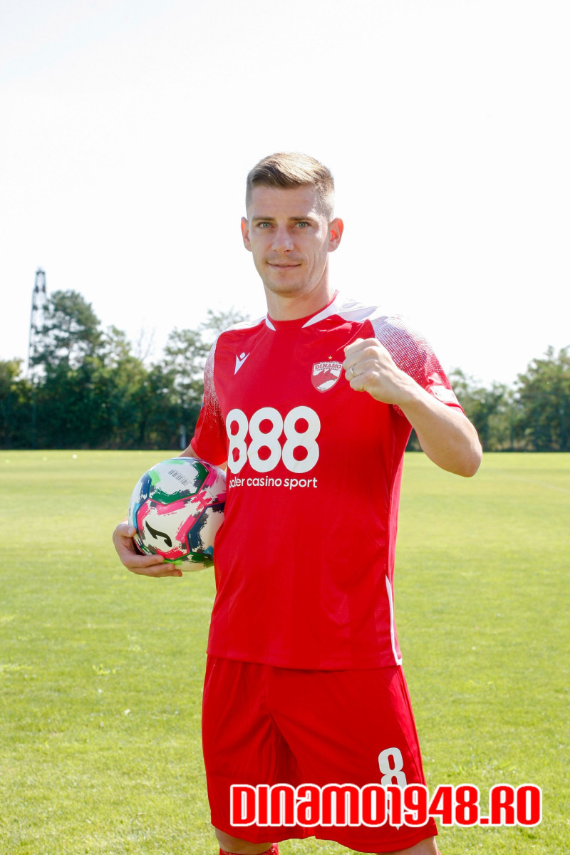 echipamentul lui dinamo (4)